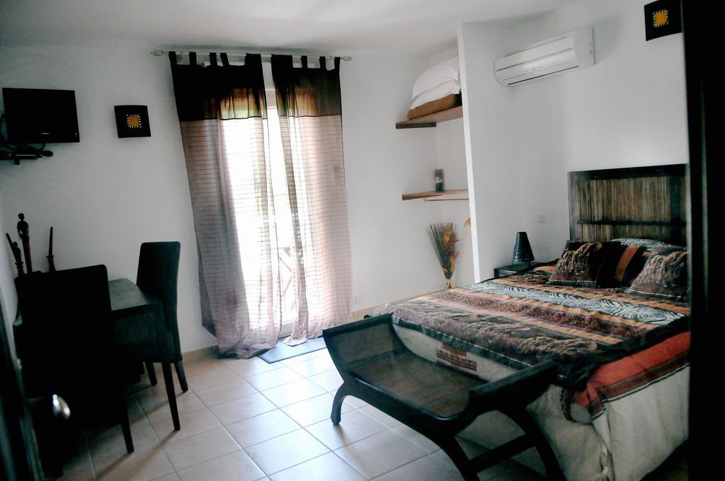 Chambres D'Hotes Des Huppes 尼姆 外观 照片