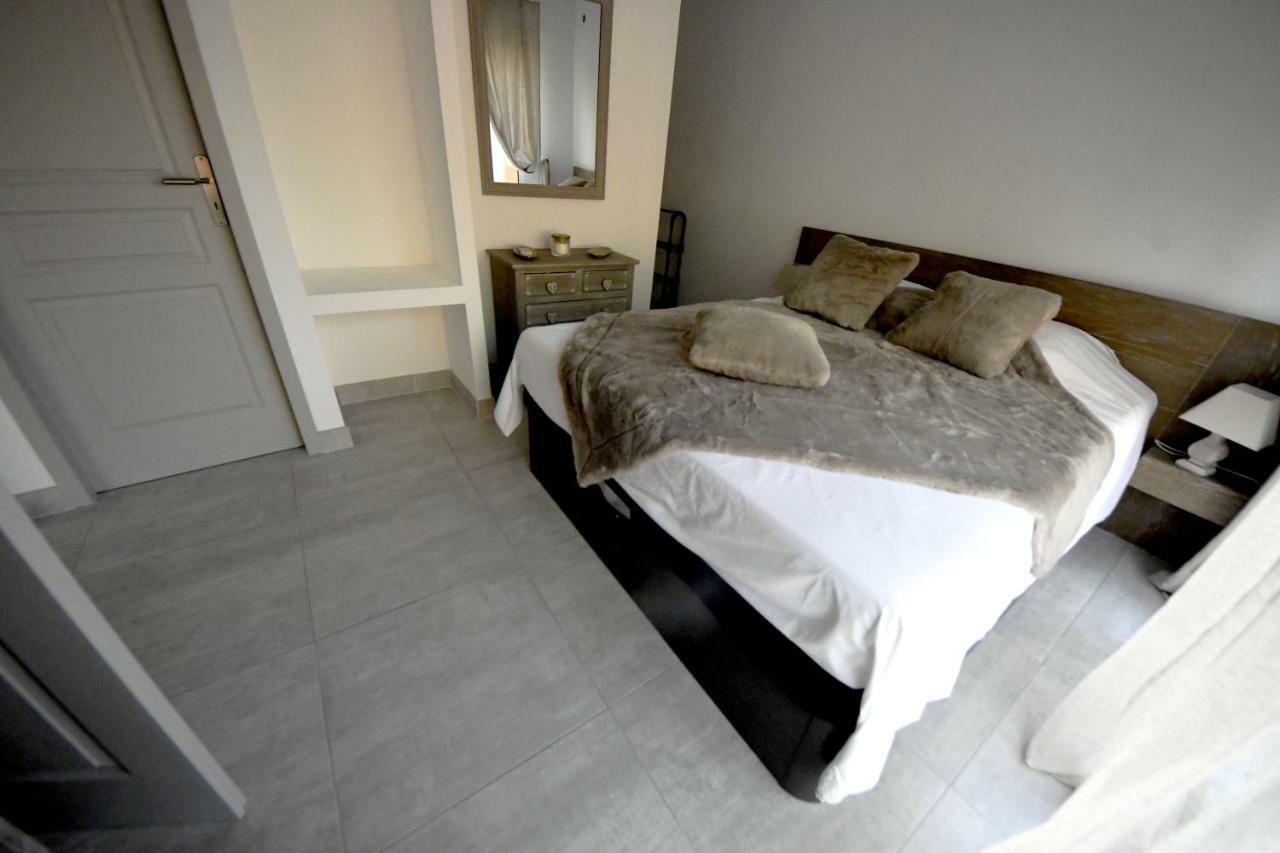Chambres D'Hotes Des Huppes 尼姆 外观 照片